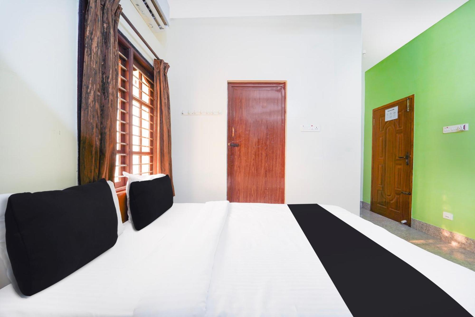 Hotel O Singanallur Coimbatore Irugur Exteriör bild
