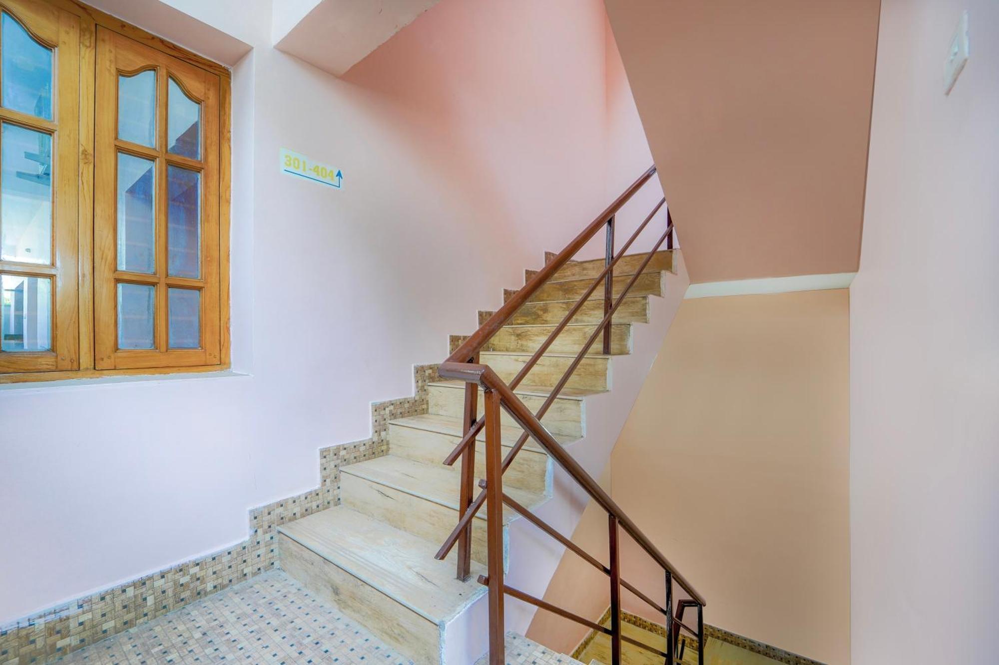 Hotel O Singanallur Coimbatore Irugur Exteriör bild